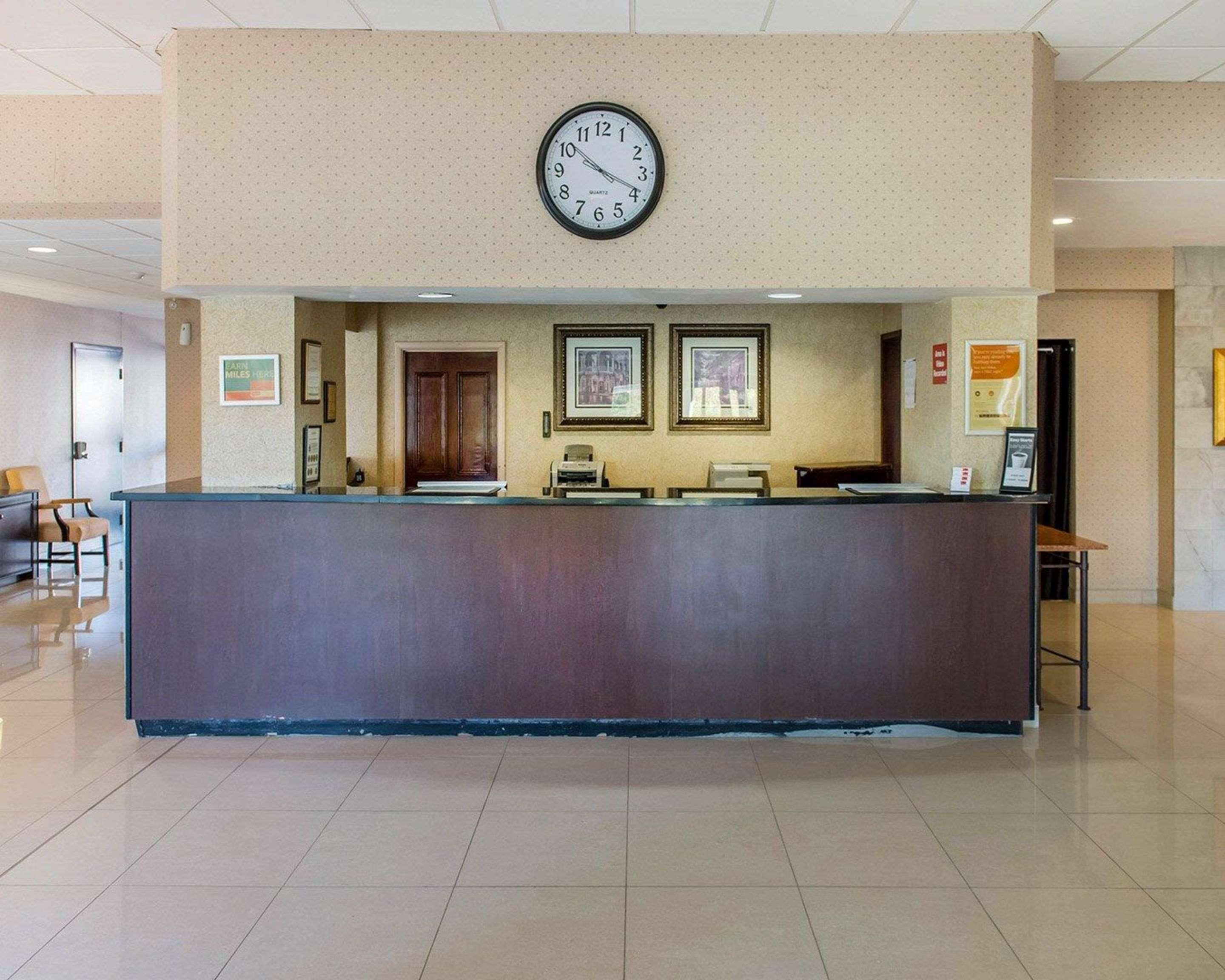 Econo Lodge Smiths Falls Exterior foto