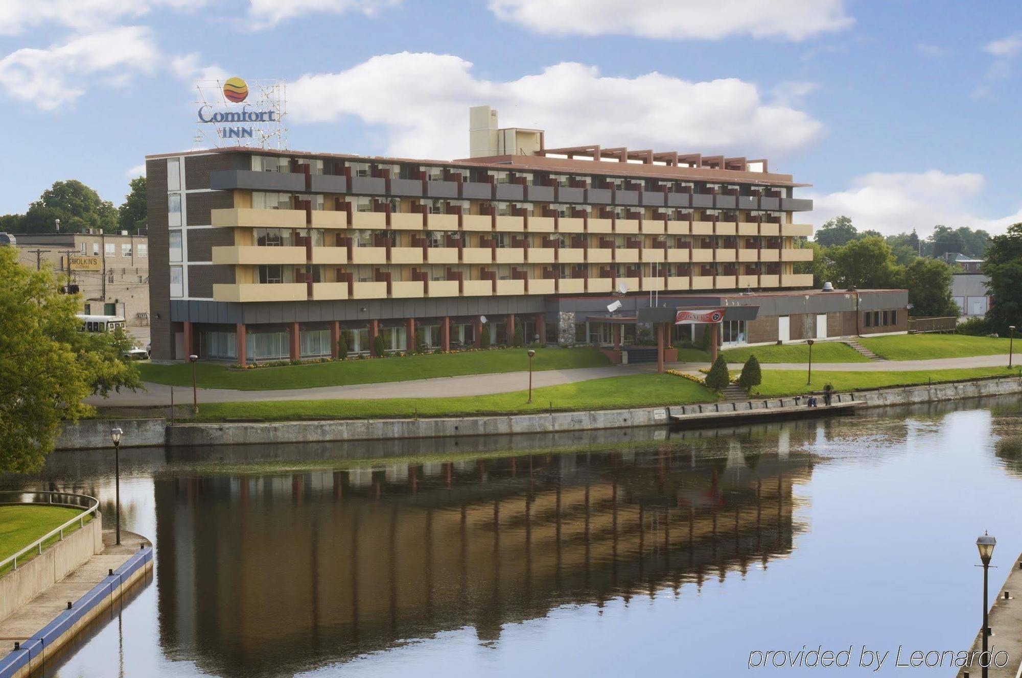 Econo Lodge Smiths Falls Exterior foto